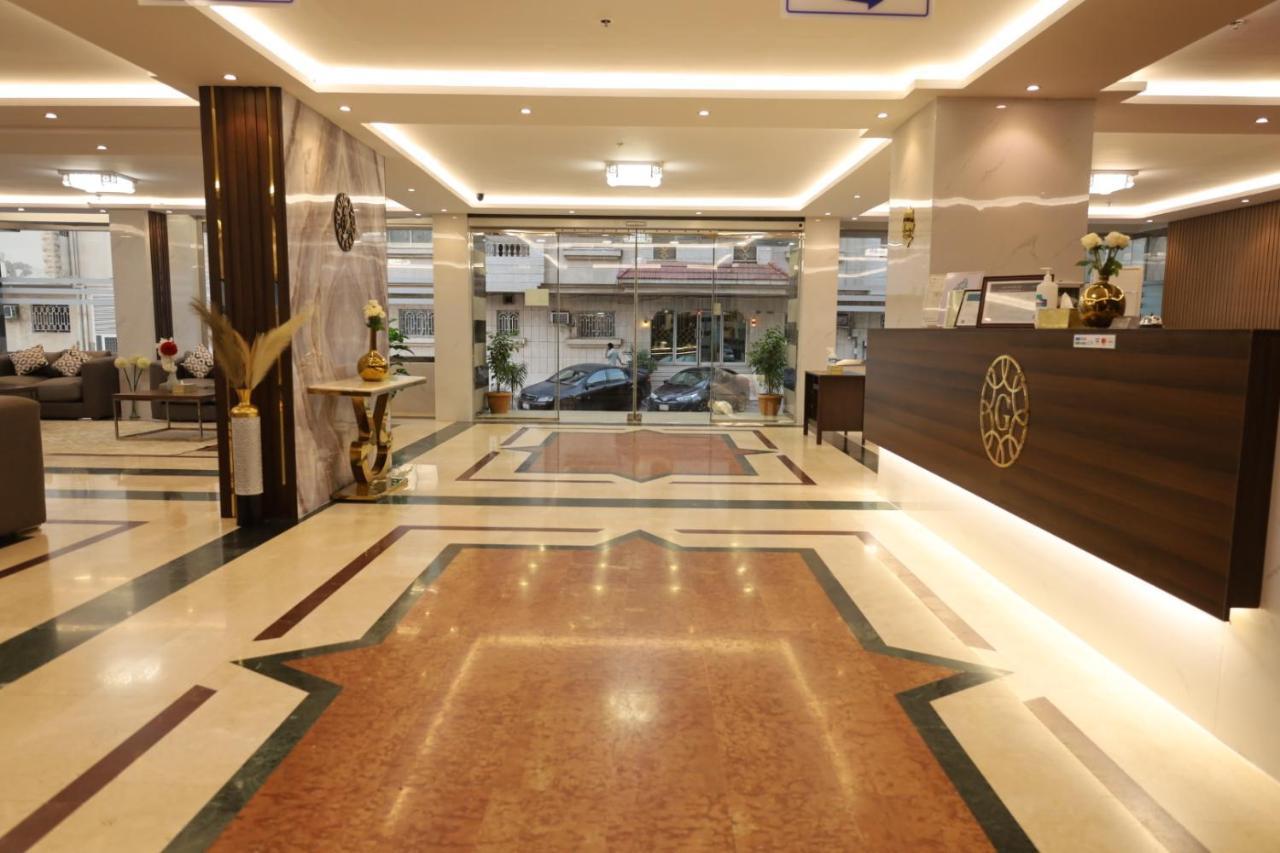 Gold Palace Serviced Apartments เจดดาห์ ภายนอก รูปภาพ