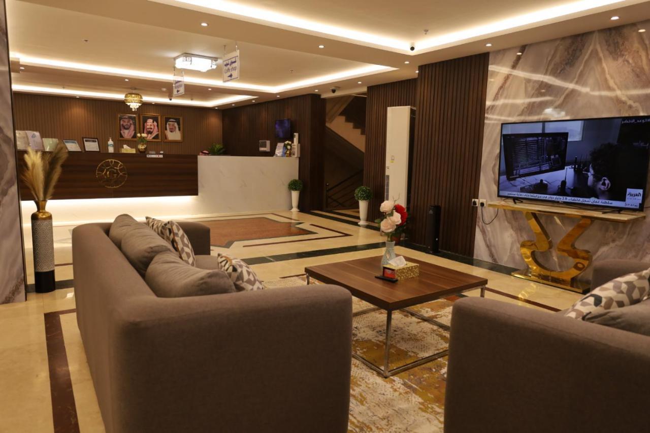 Gold Palace Serviced Apartments เจดดาห์ ภายนอก รูปภาพ