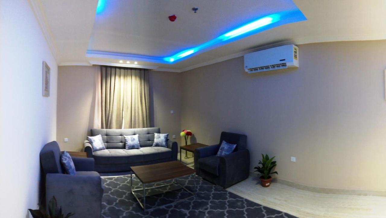 Gold Palace Serviced Apartments เจดดาห์ ภายนอก รูปภาพ